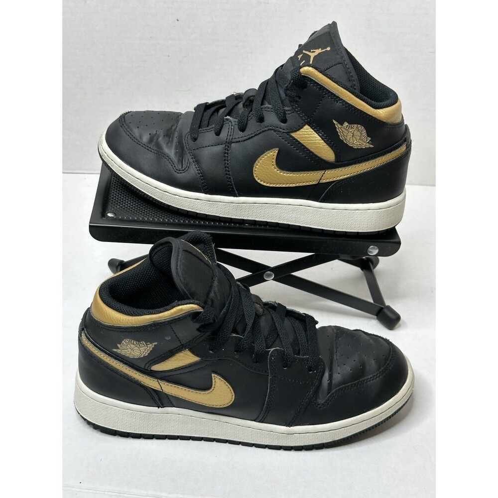 Nike Air Jordan 1 Mid Shoes Youth Size 6.5Y Black Metallic Gold DQ8423-071 C03